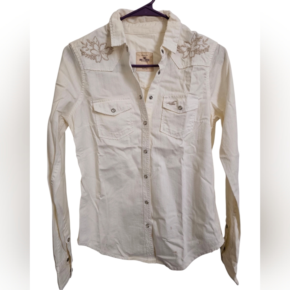 Hollister Cream Button-Up Shirt Size Small